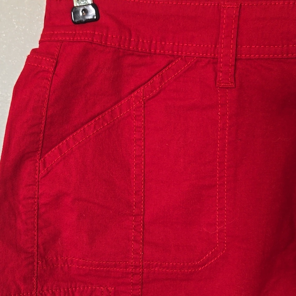 St. John's Bay | NWT Red Cotton Mid Rise Shorts Size 8 - Picture 4 of 9